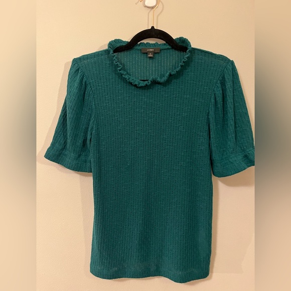 J. Crew pointelle puff sleeve, ruffle trim top. Green. Size M EUC! - Picture 1 of 4